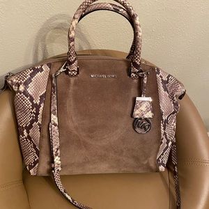 Michael Kors Riley Leather/Suede Snake Skin Stchl